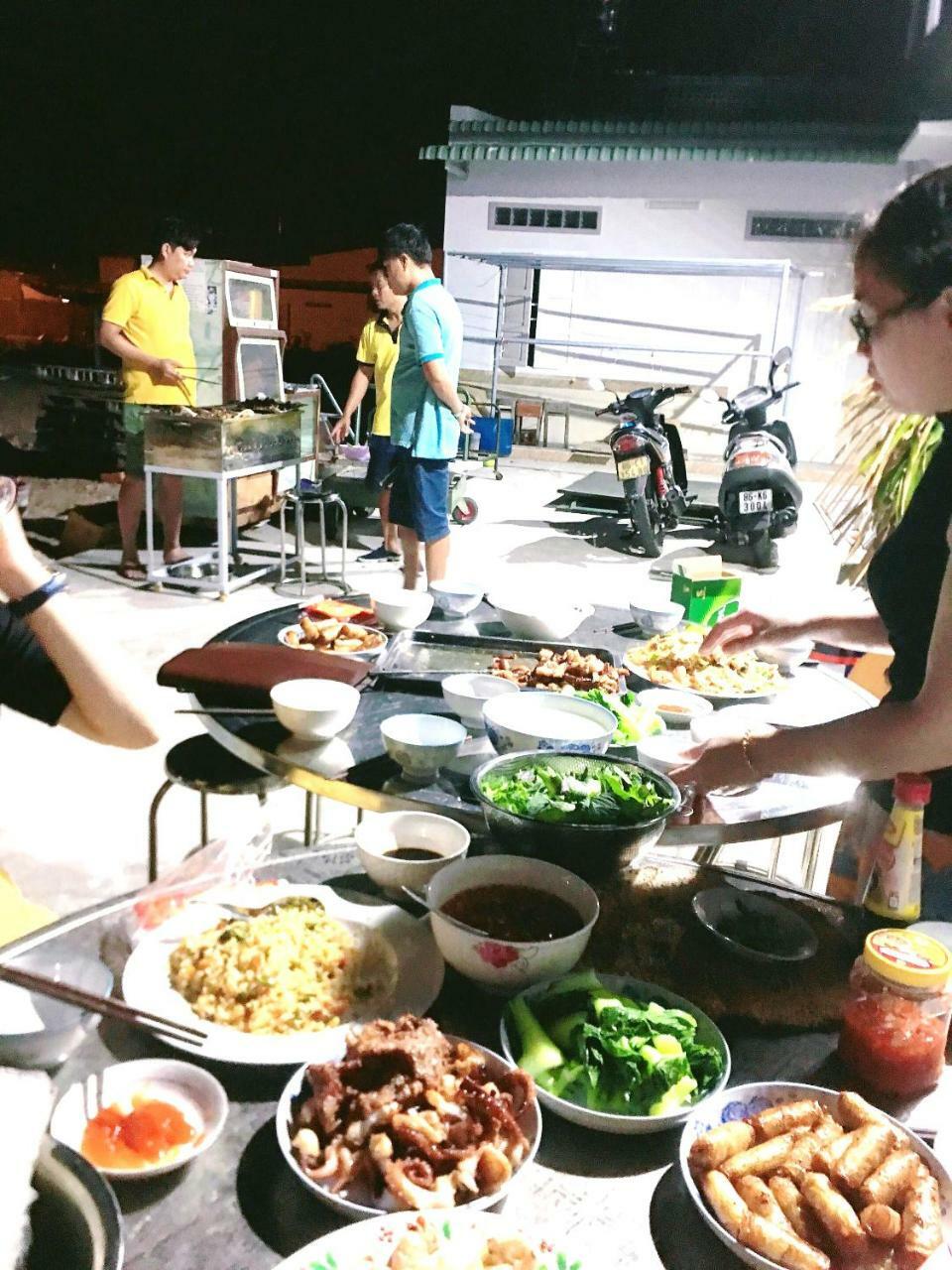 Hotel Nha Nghi Hung Hoa Phan Thiết Exteriér fotografie