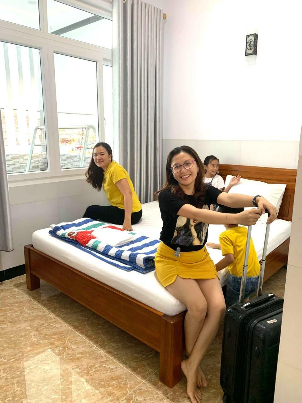 Hotel Nha Nghi Hung Hoa Phan Thiết Exteriér fotografie